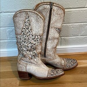 Frye Deborah Boots 6